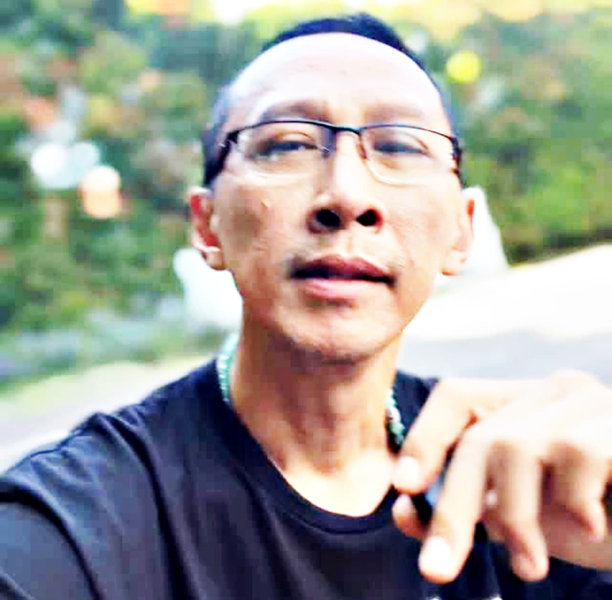 Siapa Abu Janda? yang Viral Diusir Aiman Witjaksono dari Studio TV!