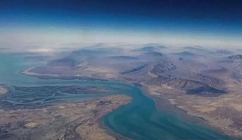 Amerika Serikat Kawal Kapal di Selat Hormuz, Iran Langsung Ancam Serangan Dunia Deg-degan
