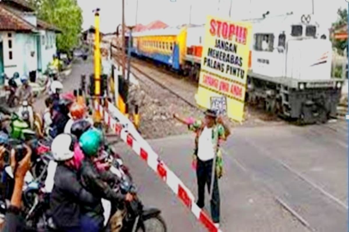 Peluang Emas BUMN: KAI Buka Lowongan Kerja hingga Usia 45 Tahun, Lulusan SMA dan Paket C Segera Merapat!