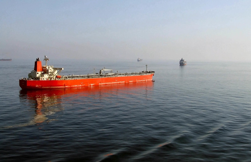 Blokade Selat Hormuz Ganggu Pasokan Minyak Dunia, Shell Prediksi Pemulihan Butuh Setahun