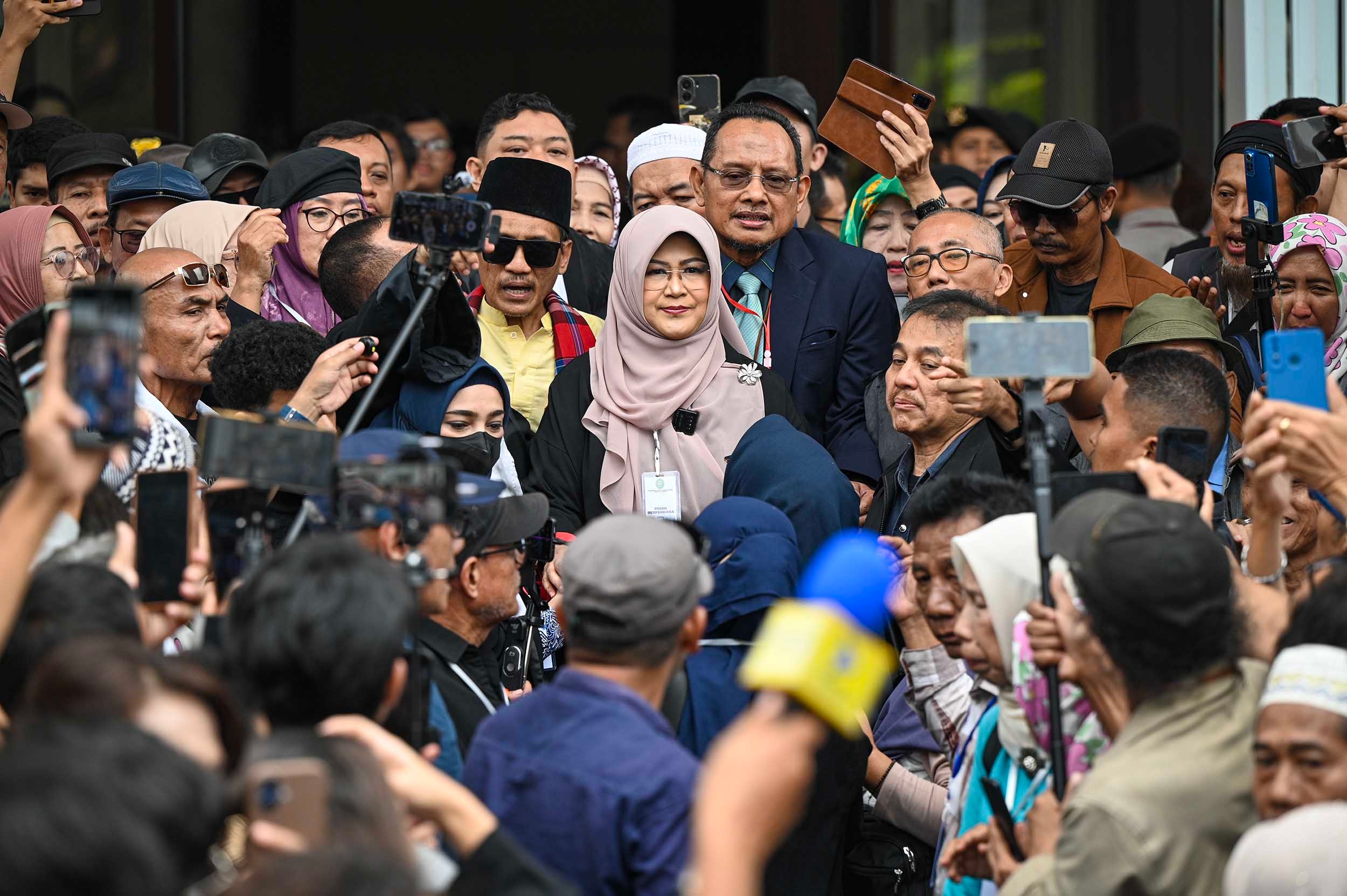 Kuasa Hukum Dokter Tifa Bongkar Kendala di Sidang Perdana, Berkas Dakwaan Diklaim Belum Diterima