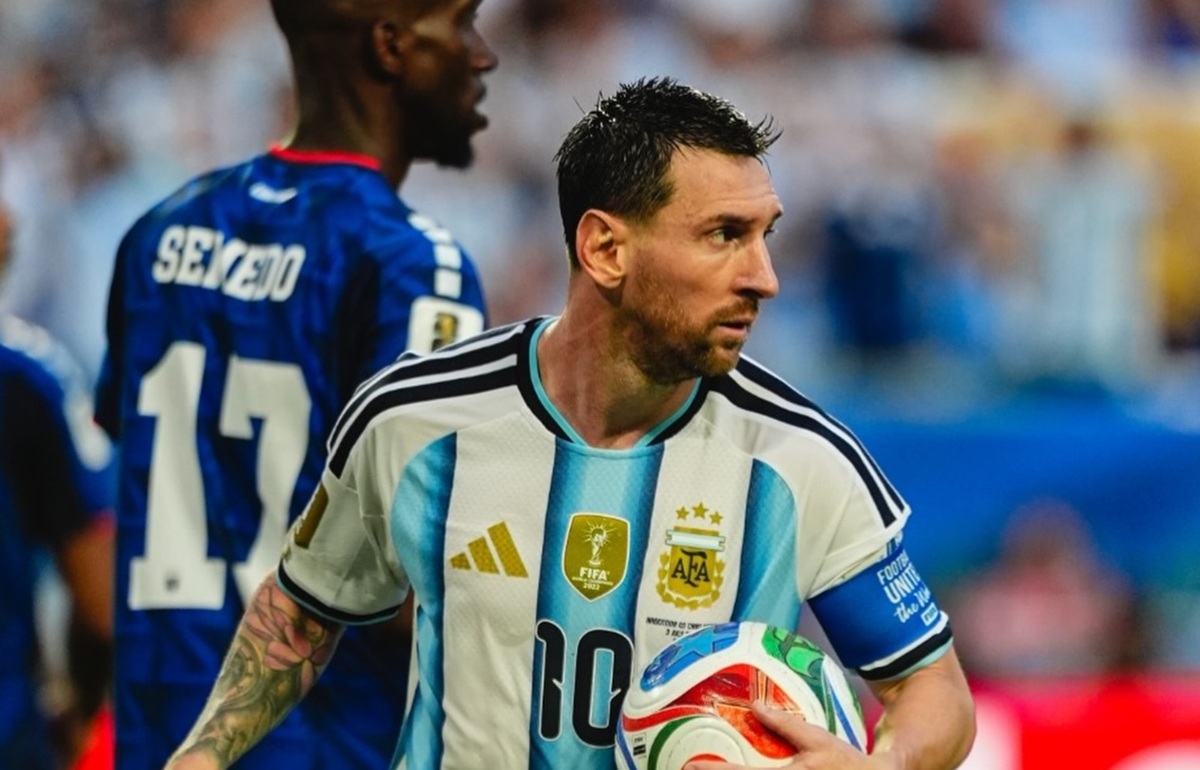 Lionel Messi Sudah Pecahkan Segalanya, Kini Hanya Satu Rekor yang Belum Ia Miliki