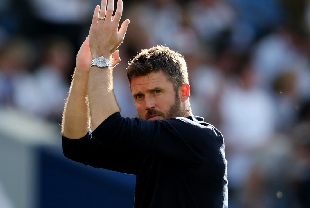 Michael Carrick Beri Pesan Tegas ke Manchester United, Satu atau Dua Posisi Masih Harus Diperkuat