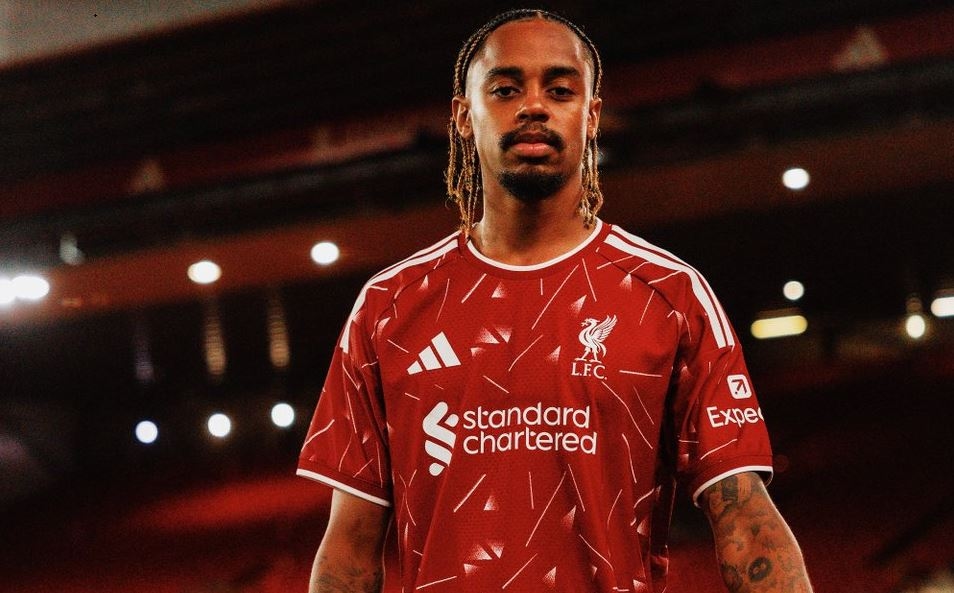 Bukan Cuma Karena Rp2,1 Triliun! Ini Alasan PSG Rela Lepas Bradley Barcola ke Liverpool