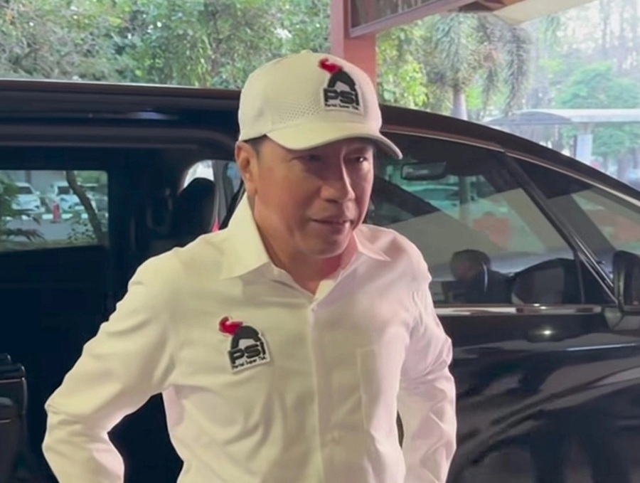 Jokowi Pamer KTA PSI, Chusnul Langsung Singgung Ijazah, Ada Apa?