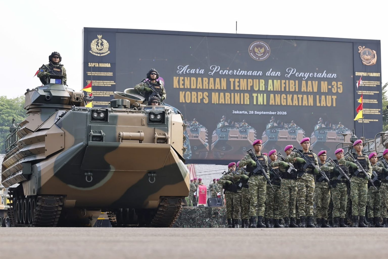 Indonesia Terima 12 AAV M-35, Ini Alasan Kendaraan Amfibi Baru Korps Marinir TNI AL Jadi Sorotan