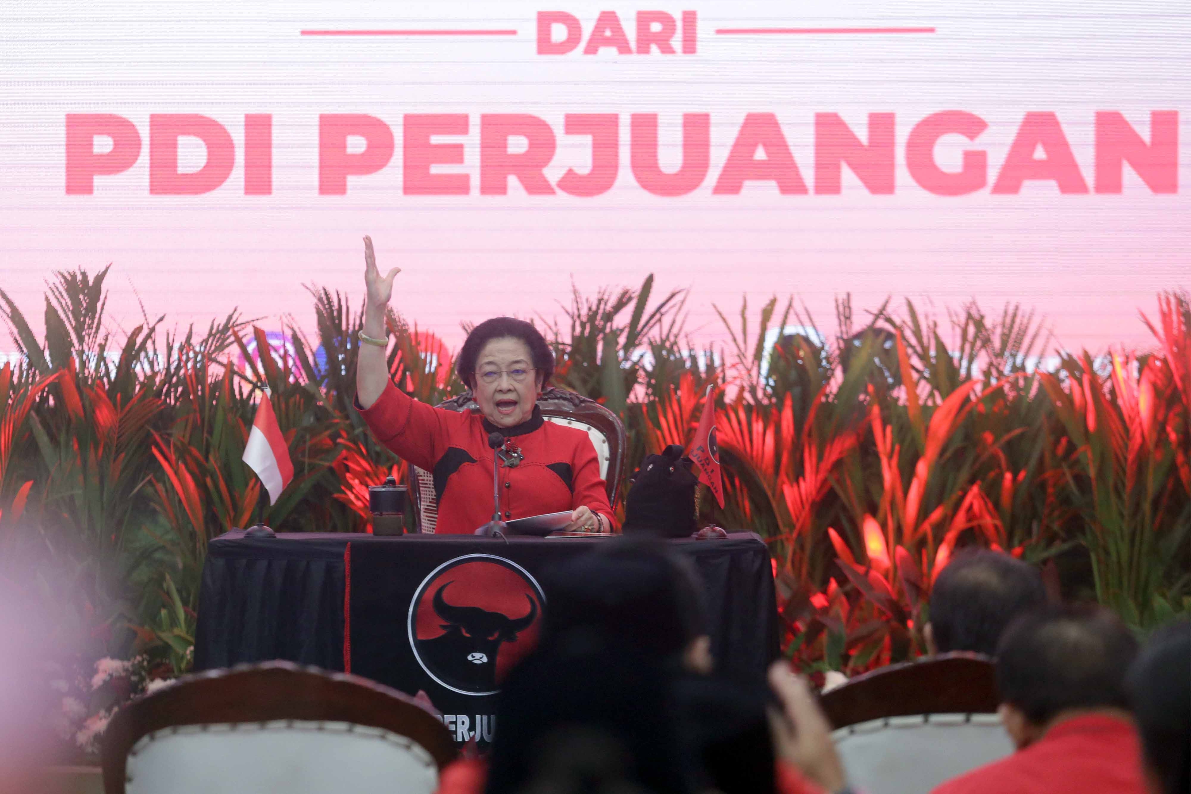 Polemik Ijazah Jokowi Memanas Pengamat Singgung Peran PDIP 'Masa Tidak Tahu?'