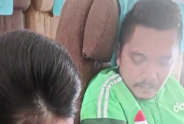 Driver Ojol di Medan dapet Orderan Bakpia ke Yogya, antar Naik Pesawat Garuda