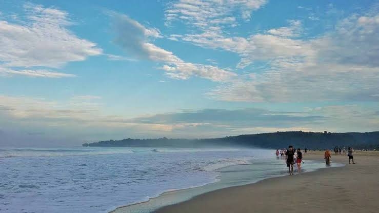 6 Wisatawan asal Depok Terseret Ombak Pantai Ciantir Sawarna, 2 Ditemukan Tewas