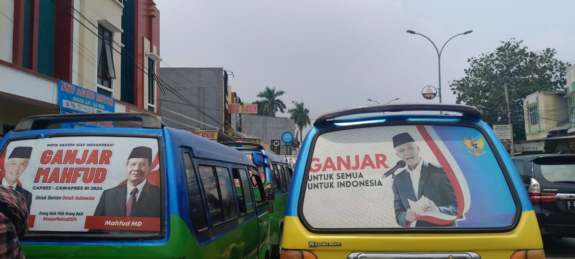 Sopir Angkot di Kota Serang Deklarasi Dukung Ganjar-Mahfud MD sebagai Capres-Cawapres 2024