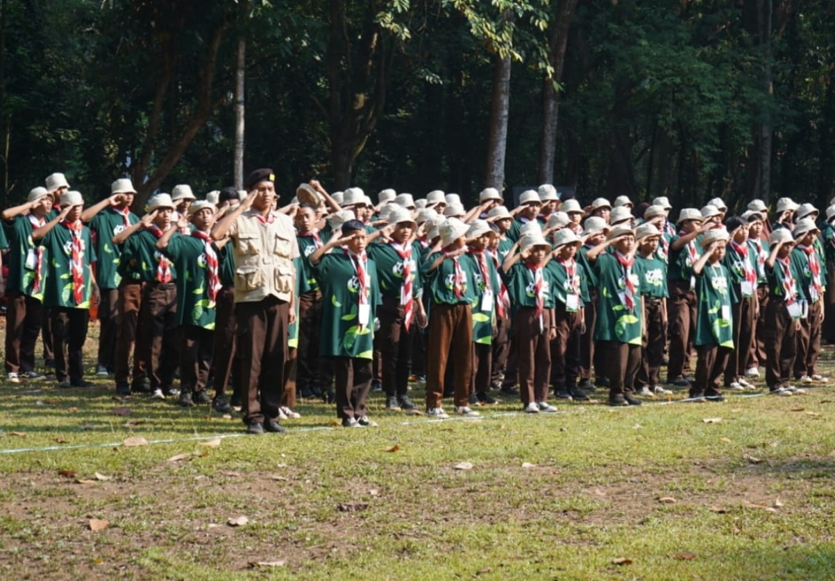 Ratusan Siswa SD dan SMP Ikuti Green Camp Sinar Mas Land 2023, Tanam 200 Bibit Pohon di Rumpin