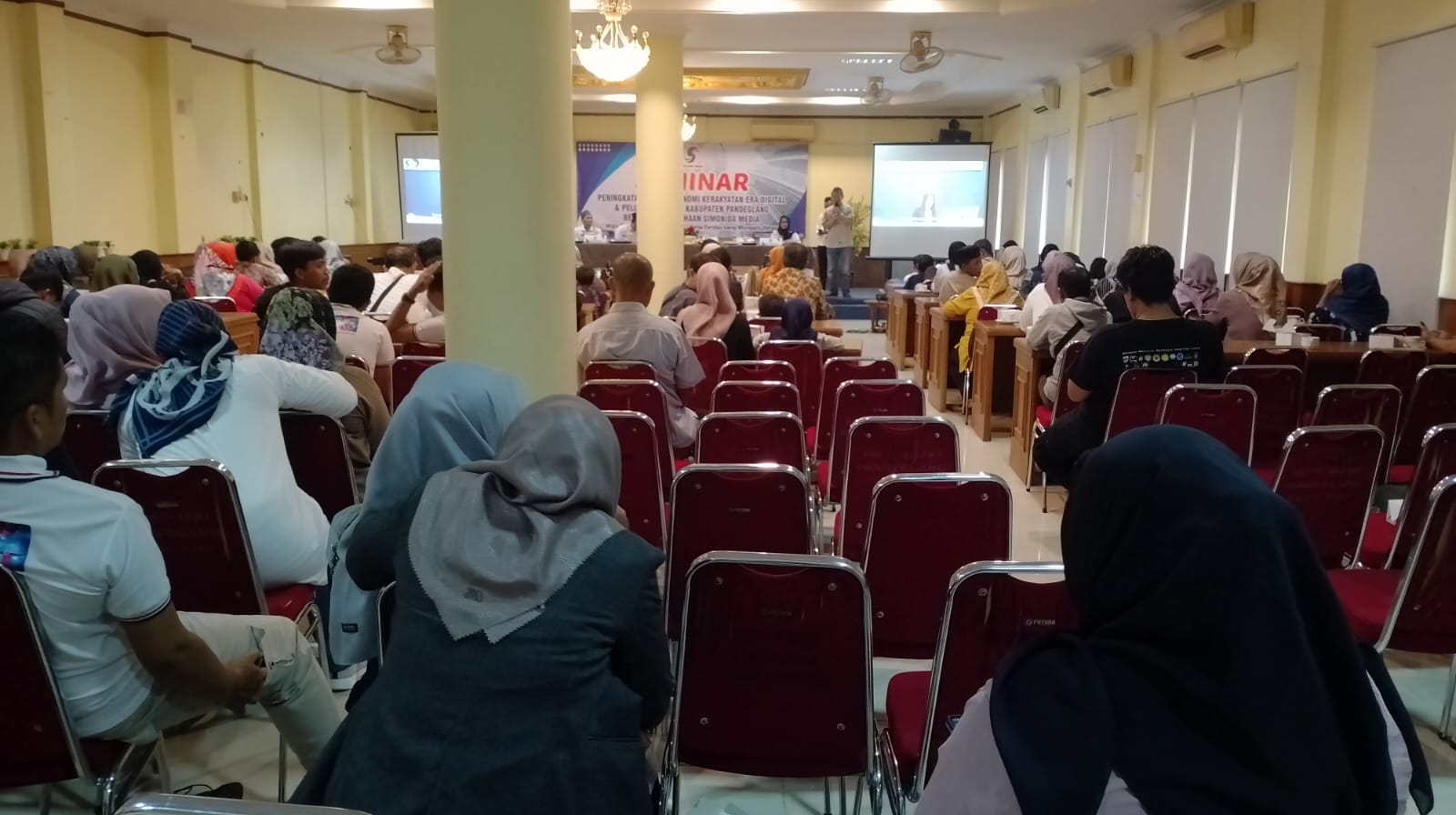 Warga Pandeglang Diajak Berdagang di Online Shop