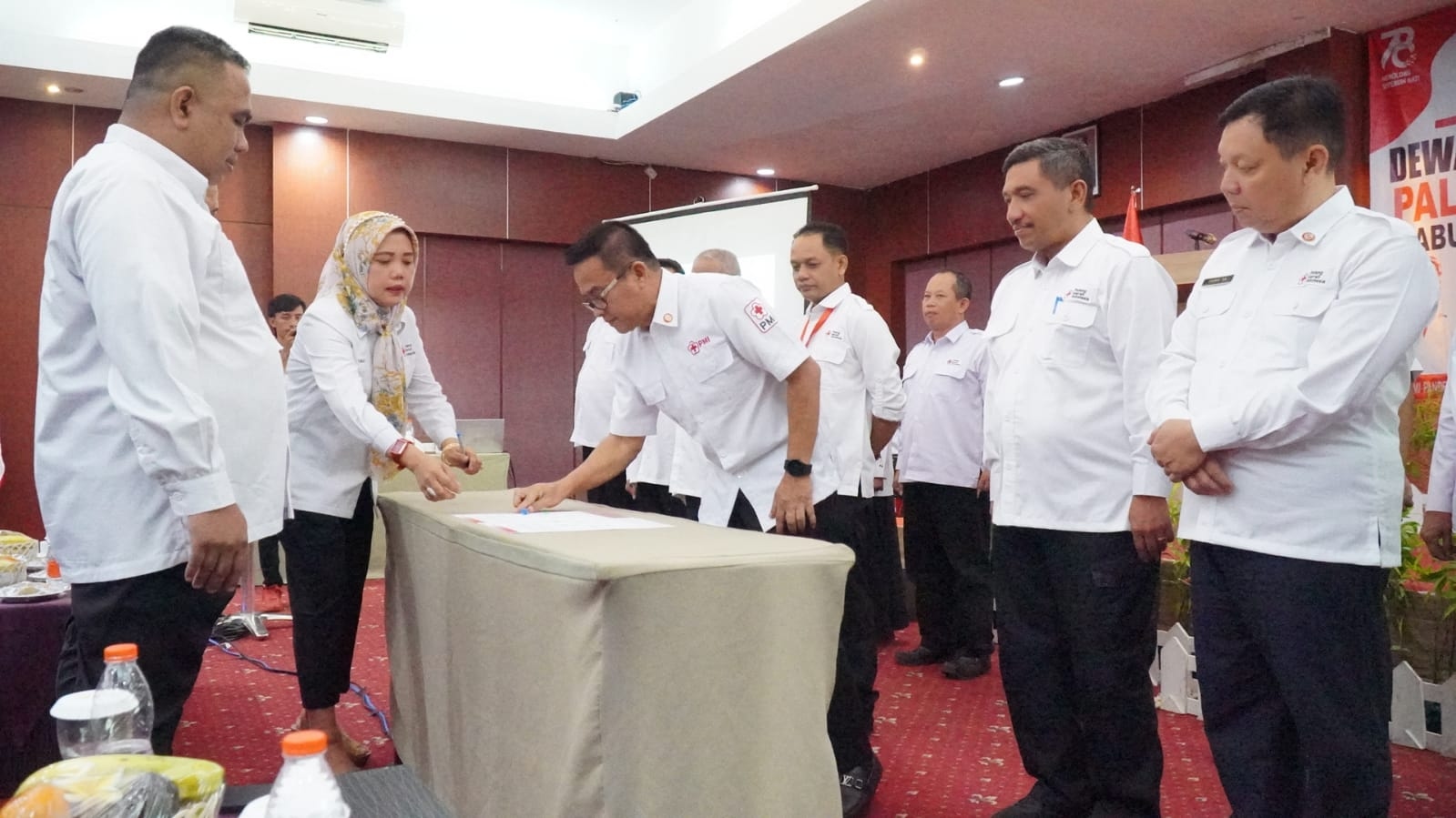 Dewan Kehormatan dan Pengurus PMI Pandeglang Periode 2023-2028 Dilantik