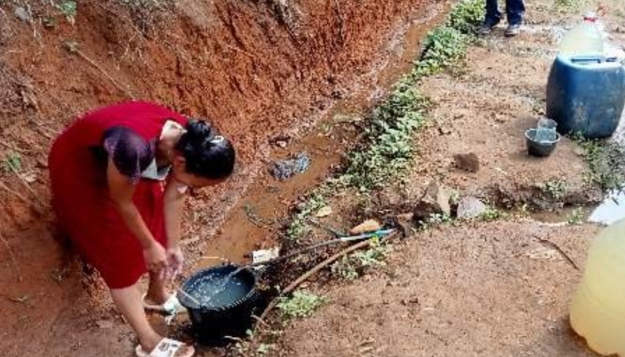Kemarau Panjang Tambah Penderitaan Warga di Malingping, Sulit Cari Air Bersih