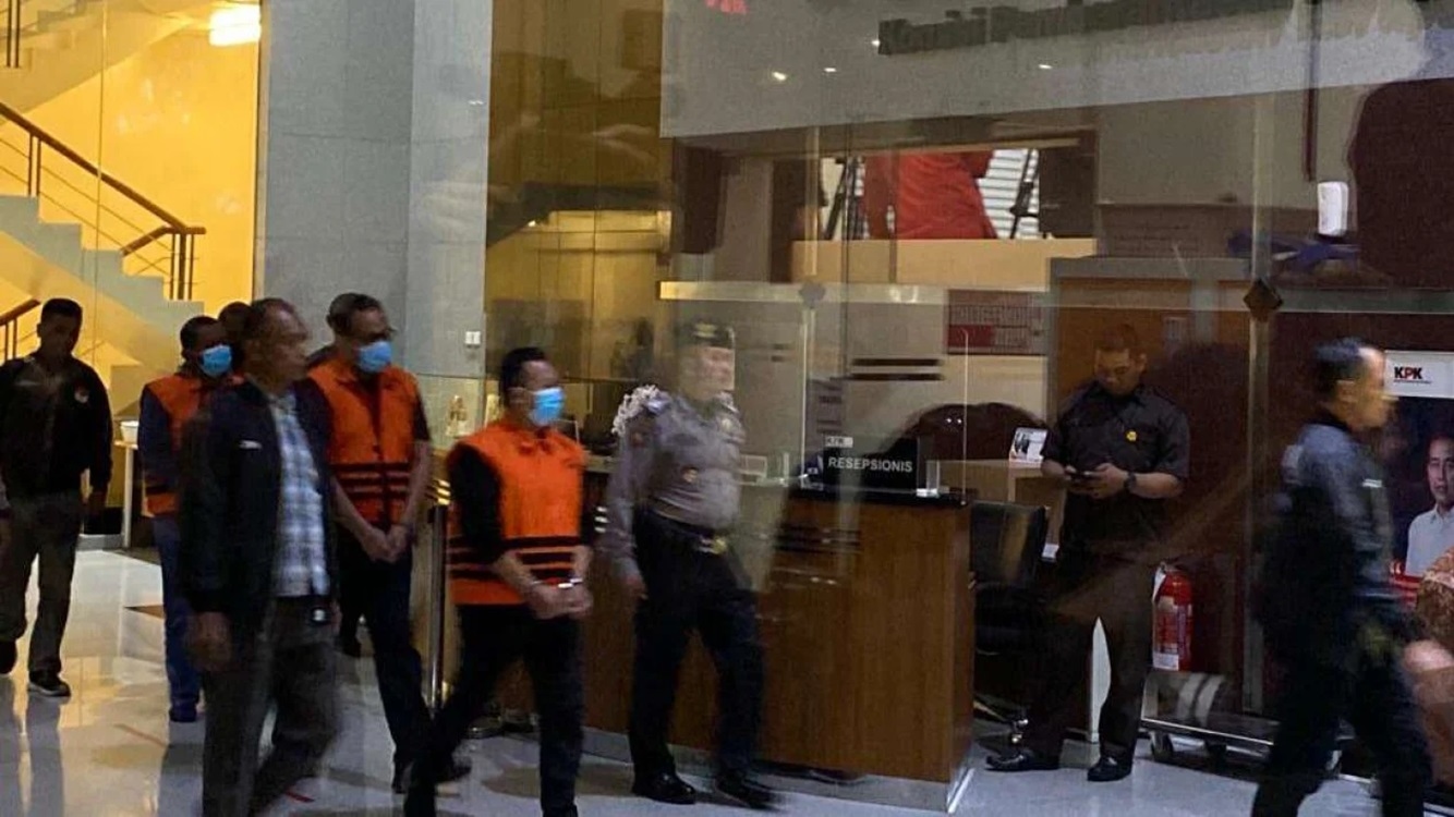 Penyidik KPK Geledah Kantor Kejari Bondowoso untuk Cari Alat Bukti Terkait Dugaan Suap