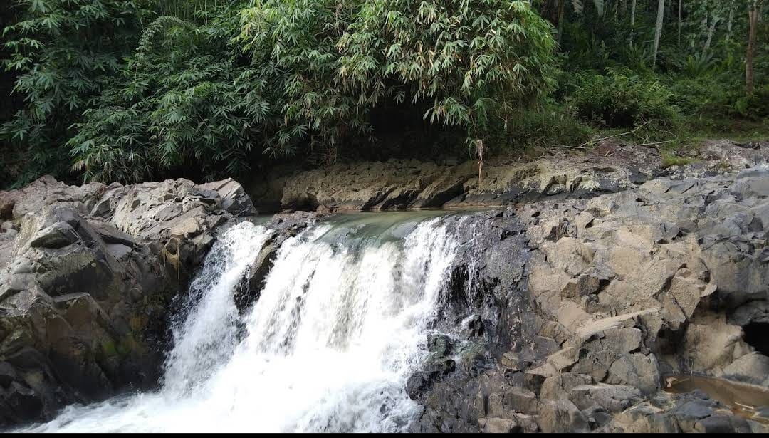 Nuansa Mistik Sungai Curug Sangiang, Urung Jadi Tempat Wisata Lebak, Bahkan Drone Tidak Bisa Terbang