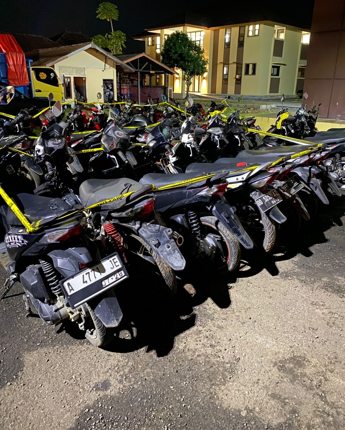 Dua Pelaku Berikut 7 Unit Sepeda Motor Hasil Curian Diamankan Satreskrim Polres Pandeglang