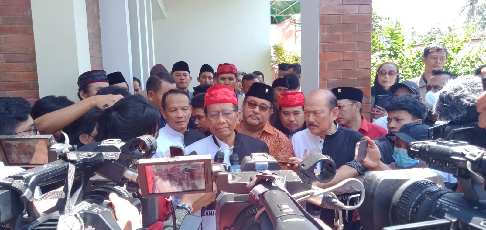Mahfud MD Minta Jawara Banten Temani Dirinya Tegakkan Keadilan dan Hukum