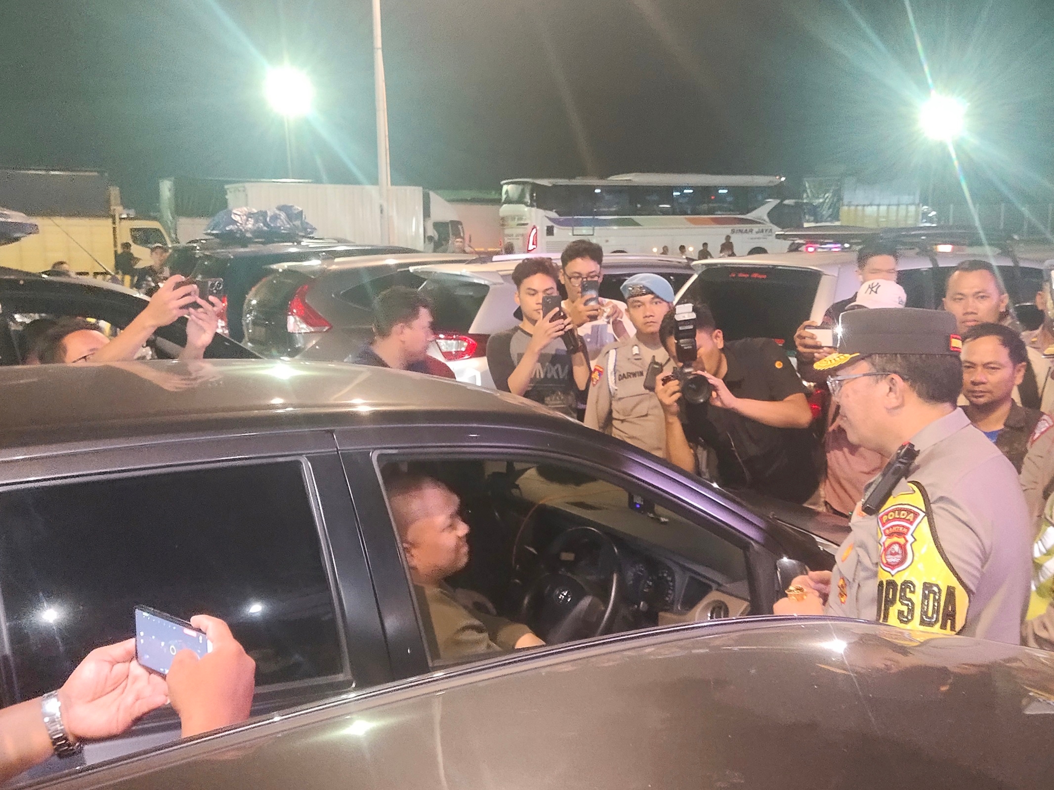Arus Mudik Natal di Pelabuhan Merak Berjalan Lancar