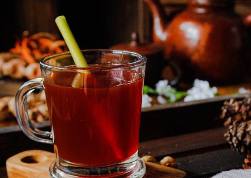 Cara Cepat Bikin Sendiri Bir Pletok Kayu Manis Dan Rasakan Segarnya Minuman Sehat Ala Betawi