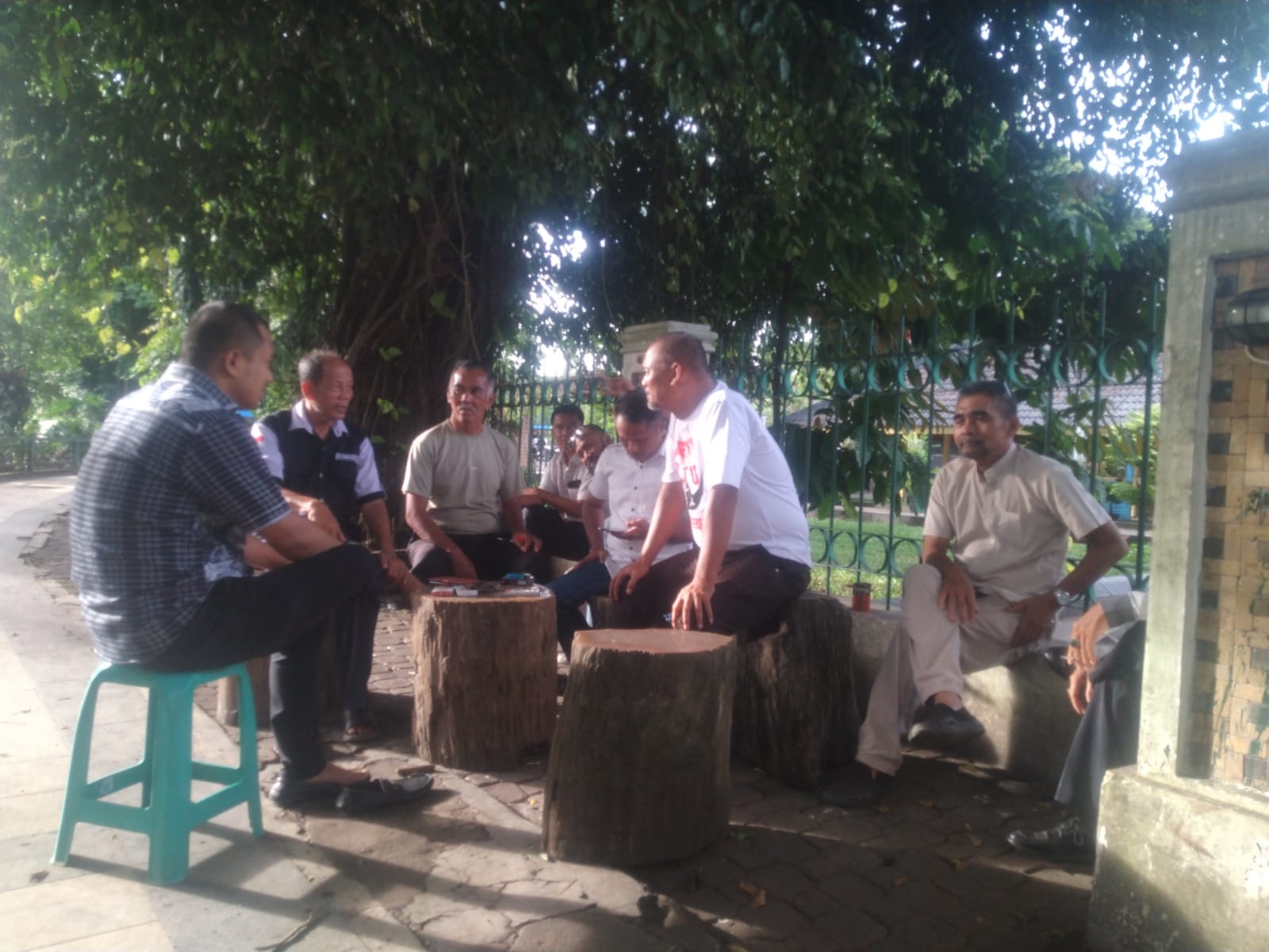 Wakil DPRD Lebak Junaedi Ibnu Jarta Ngobras Bareng Komunitas Lebak Bersatu