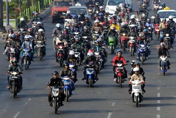 Pemerintah Berencana Naikkan Pajak Motor Bensin agar Beralih ke Motor Listrik