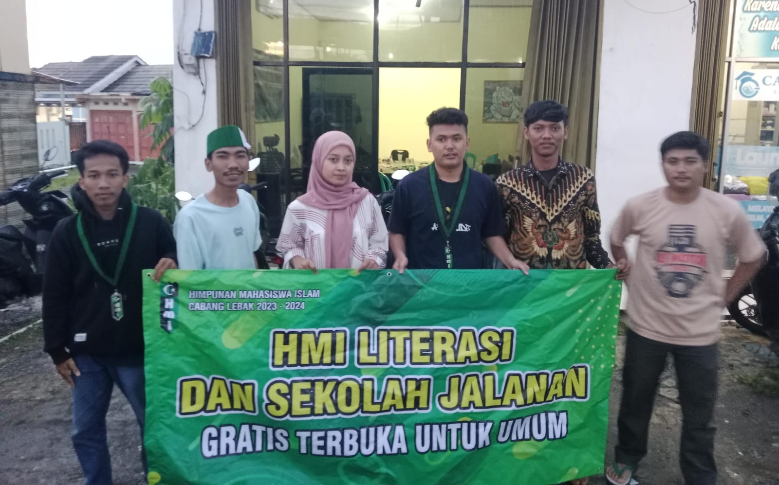 45,93 Persen Warga Lebak Usia 15 Tahun Lulusan SD, HMI MPO Buka Sekolah Jalanan