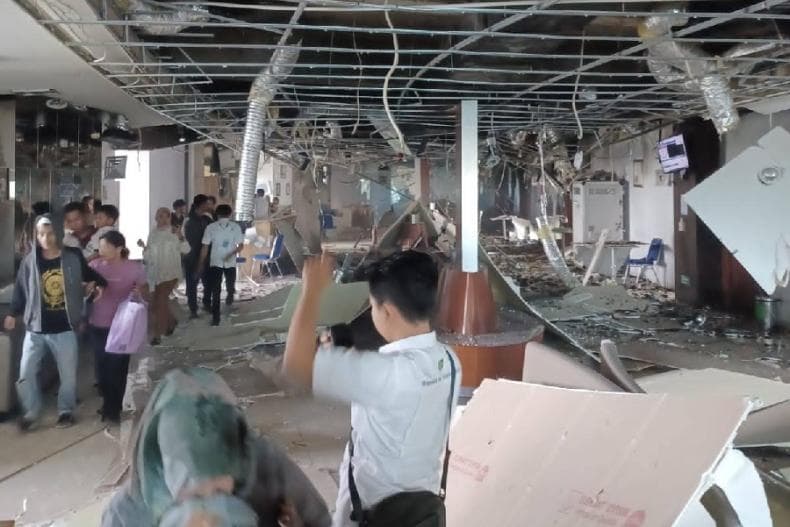Semen Padang Hospital Kota Padang Meledak, Pengunjung Panik!