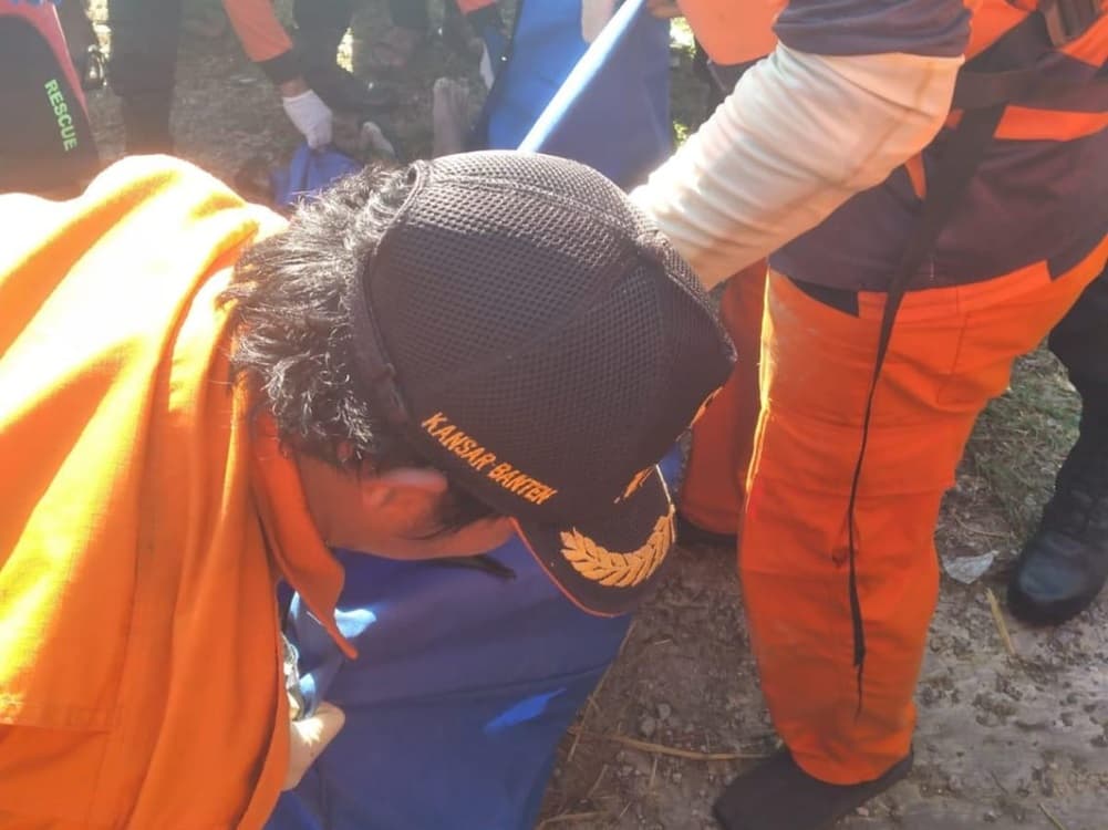 Warga Kragilan Ditemukan Tewas Setelah Tertabrak Motor Lalu Tenggelam Kedalam Sungai
