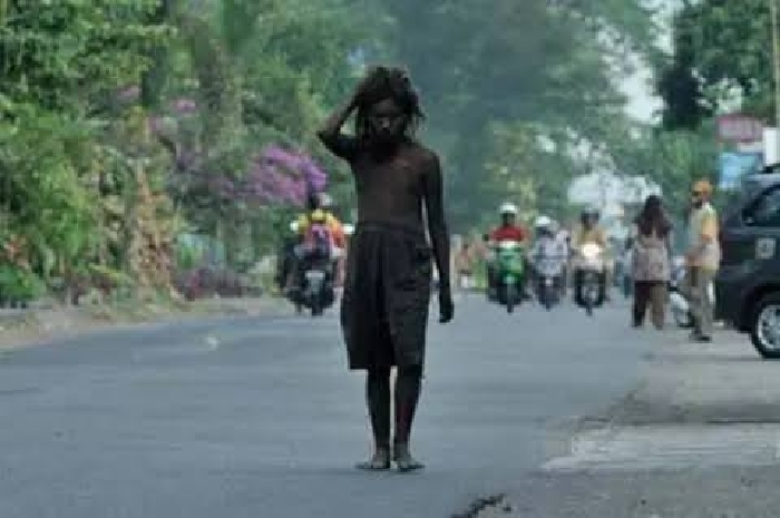 Meresahkan! ODGJ di Bekasi Serang Tetangga dengan Kayu