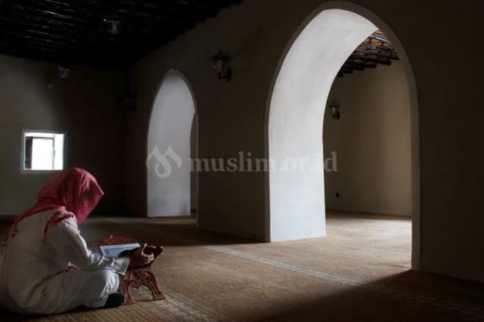 Apa Saja yang Dapat Membatalkan Iktikaf? Berikut Penjelasannya supaya Ibadah Menjadi Sempurna