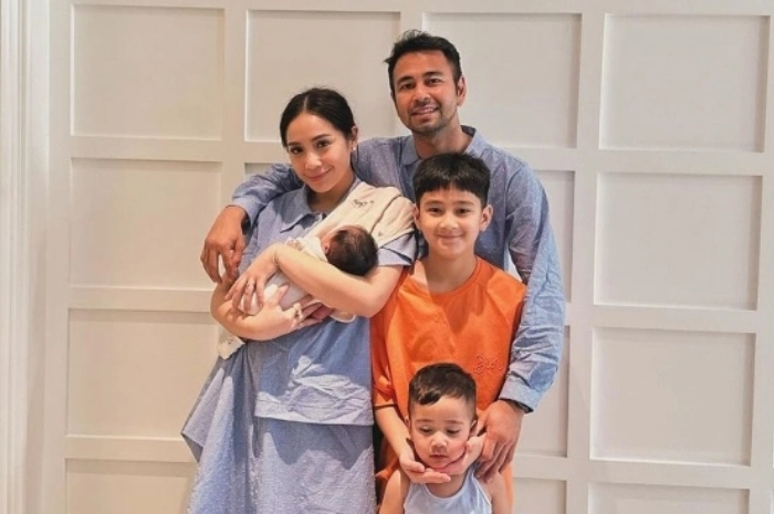 Heboh! Raffi Ahmad dan Nagita Adopsi Bayi Perempuan yang Diberi Nama Lily