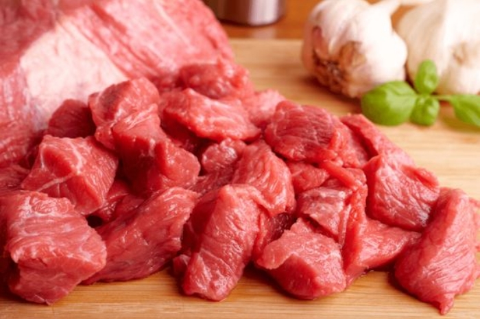 Jangan Asal Bagi-Bagi! Ini Daftar Golongan Orang yang Berhak Menerima Daging Kurban Sesuai Syariat Islam