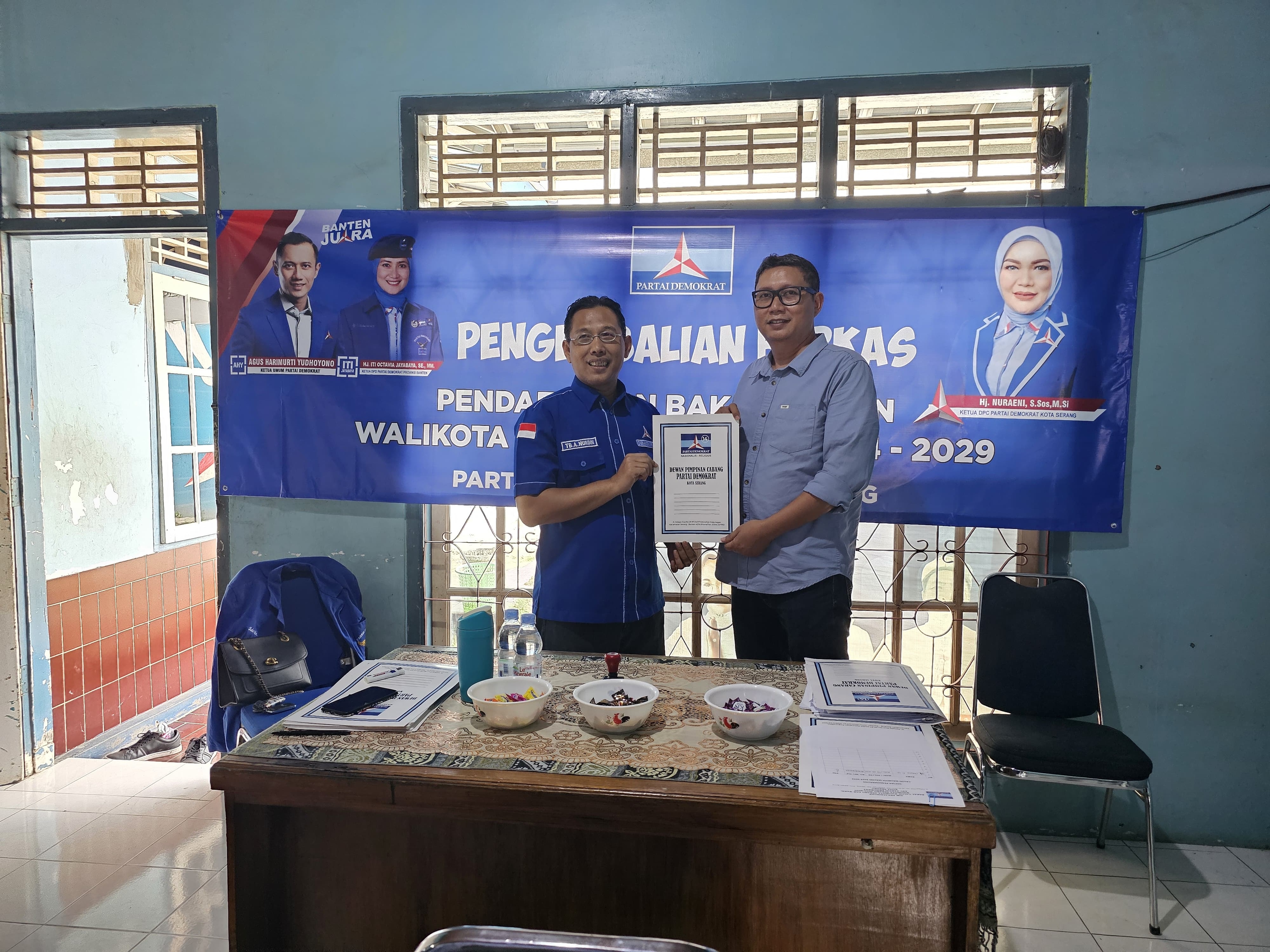 Serius Maju Walikota Serang, Achmad Herwandi Kembalikan Berkas Pendaftaran ke Demokrat