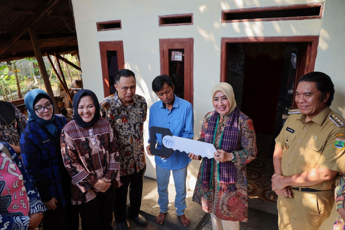 Pj. Gubernur Banten Al Muktabar Hadiri Peluncuran Pilot Project Posyandu 6 SPM di Kabupaten Lebak