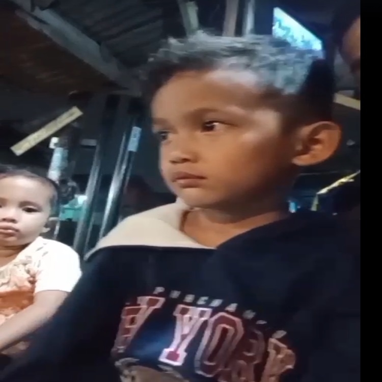Info Anak Hilang! Warga Ciracas Dikagetkan Temuan Anak Hilang, 2 Kakak Beradik tak Mengetahui Dimana Rumahnya