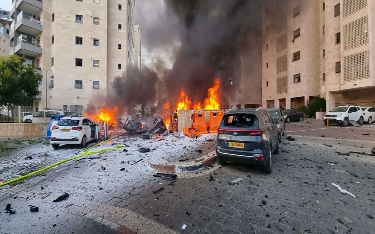 Israel Serang Pertahanan Hizbullah, Tewaskan Komandan Senior Ismail Haniyeh dan Pengwalnya di Beirut