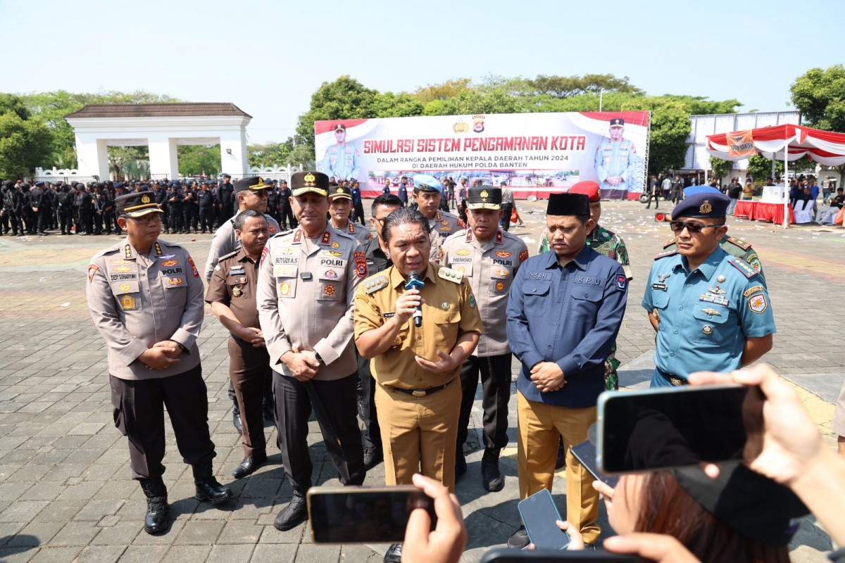 Pj Gubernur Banten Al Muktabar Bersama Polda Banten Gelar Simulasi Pengamanan Pilkada 2024