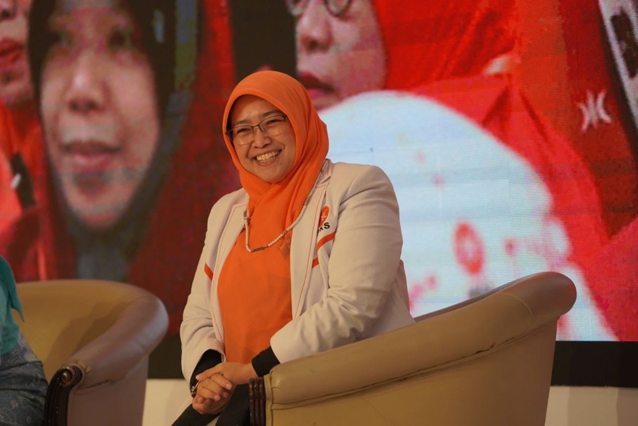 Larangan Jilbab Bagi 18 Paskibraka Putri Saat Dikukuhkan Jokowi, Menuai Konroversi Karena Hijab Sakral Bagi Wanita Muslim