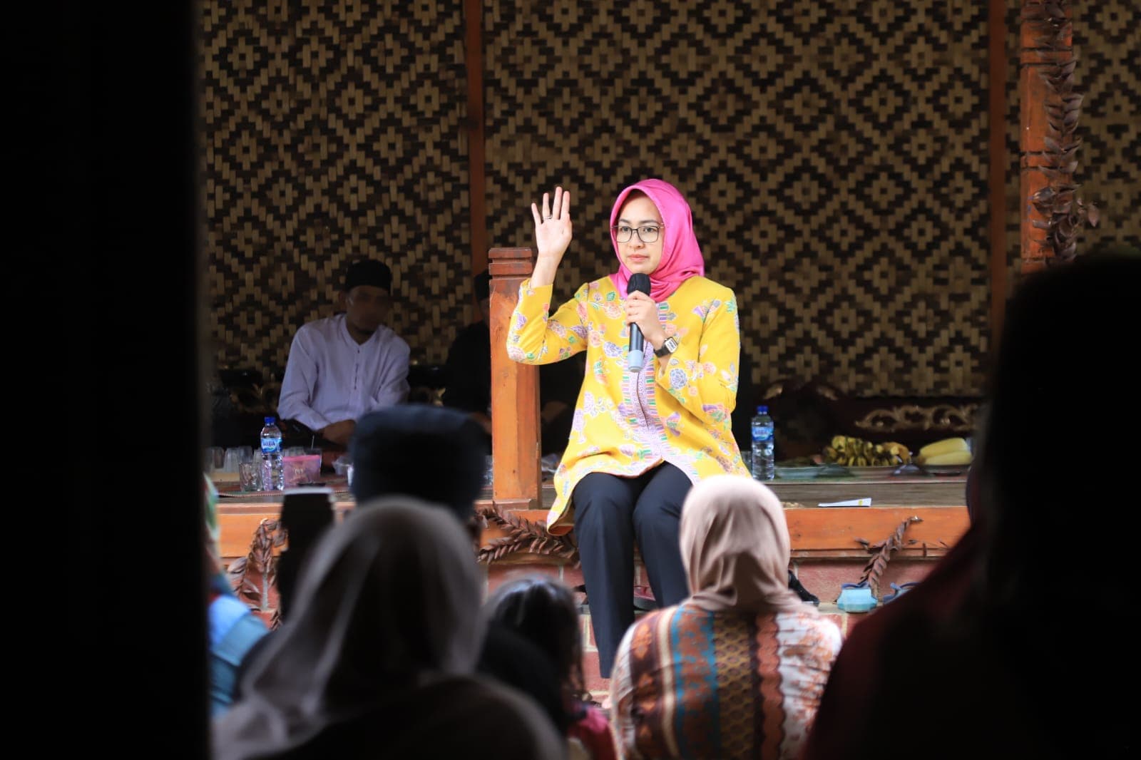 Survei LSI Ungkap Keunggulan Airin Rachmi Diany dalam Pilkada Banten 2024: Dominasi Popularitas dan Elektabilitas