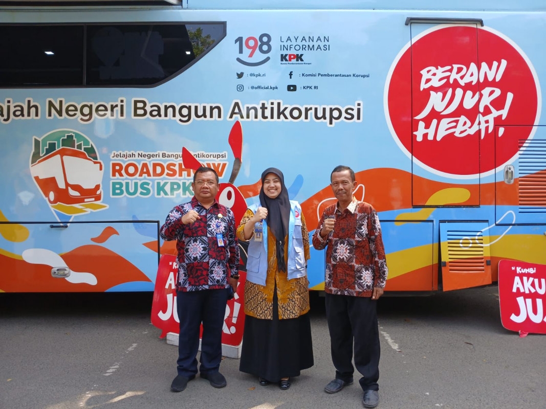 Roadshow Bus KPK 2024 Kunjungin Alun-alun Rangkasbitung Lebak, Edukasi Anti Korupsi Bagi Masyarakat