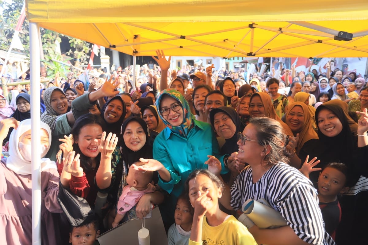 Airin-Ade: Jalan Poros Desa Penting bagi Masyarakat Banten Selatan