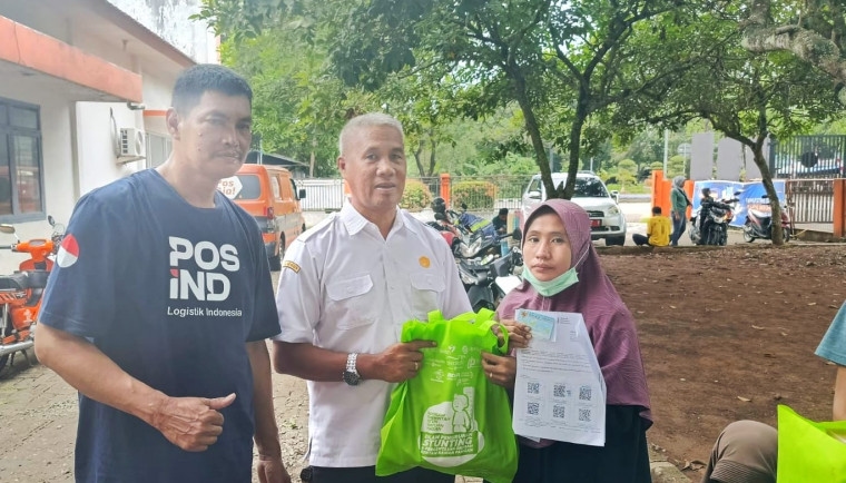 Bapanas Salurkan Berupa 21 Ribu Paket Telur dan Daging Ayam untuk Keluarga Berisiko Stunting di Kabupaten Tangerang melalui POS Indonesia