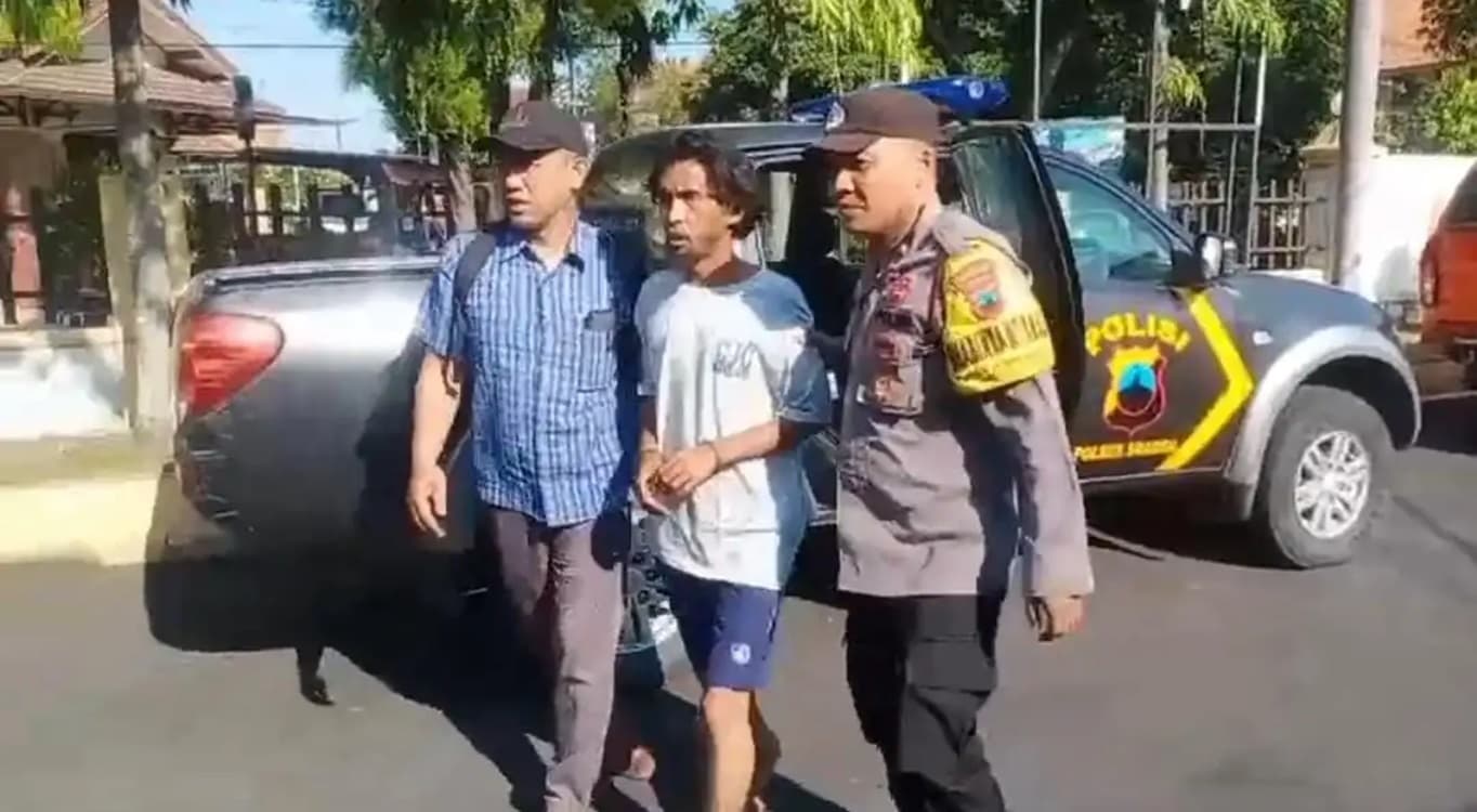 Miris! Ustaz Ditebas Lehernya, Saat Menjadi Imam Sholat Subuh di Masjid Al Hidayah Sragen
