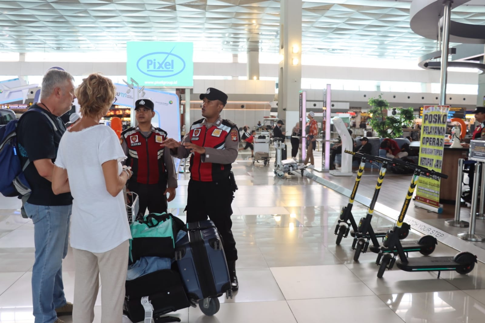 WNA Mesir Mencuri Iphone 14 Pro di Tenant Minuman Bandara Soekarno-Hatta