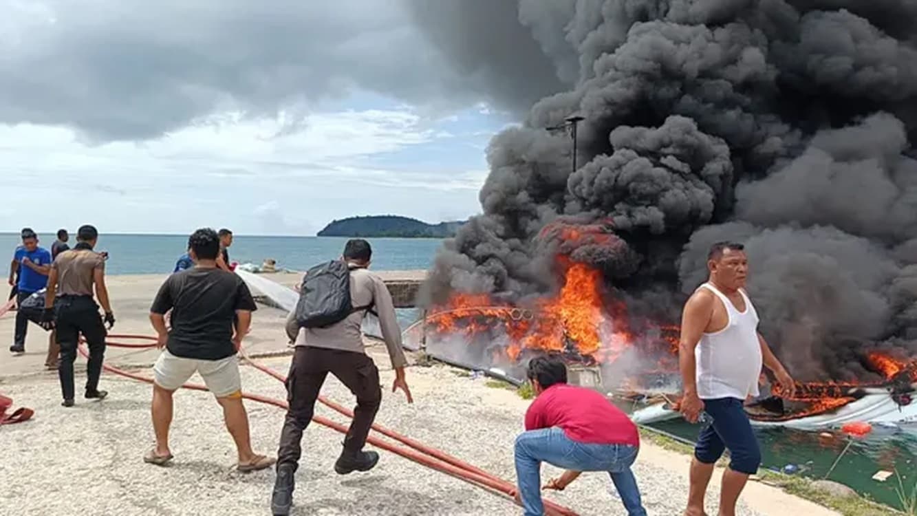 6 Tewas, Termasuk Cagub Malut Benny Laos pada Insiden Terbakarnya SpeedBoat saat Menuju Lokasi Kampanye