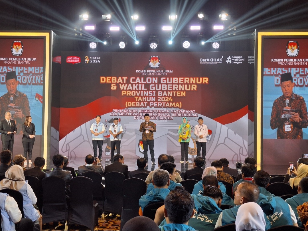 Debat Perdana Calon Gubernur dan Wakil Gubernur Banten Berlangsung
