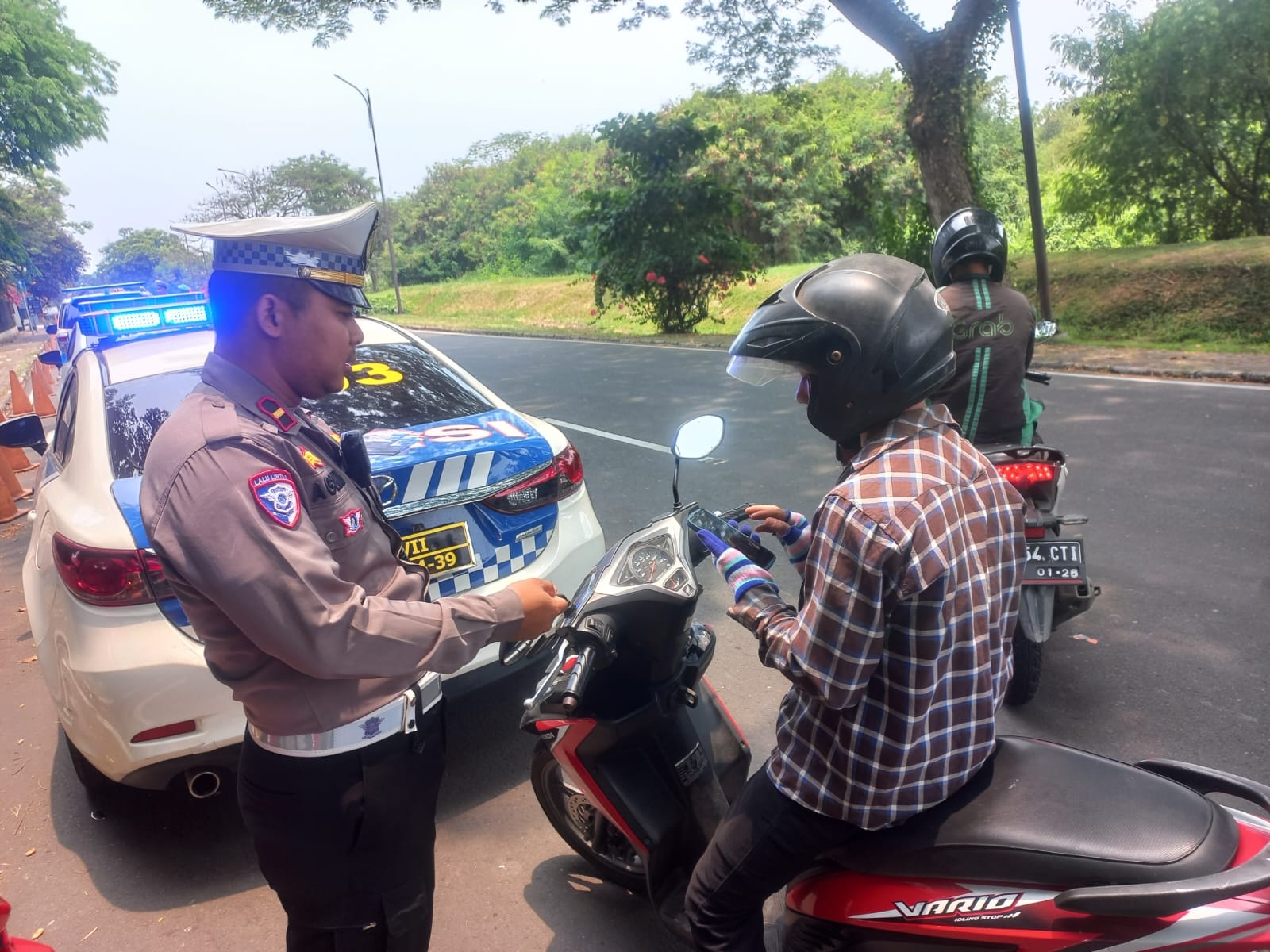 Tidak Ditilang, Ratusan Pelanggar Lalu Lintas di Kawasan Bandara Soetta Hanya Diberi Teguran