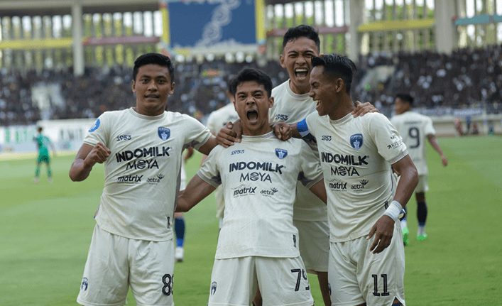 Persita Krisis Gol! Carlos Pena Genjot Finishing Jelang Lawan PSM Makassar di Indomilk Arena