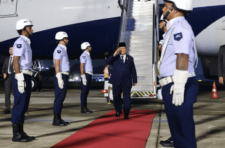 Hadiri Acara Konferensi Tingkat Tinggi (KTT) G20, Presiden Prabowo Tiba di Brasil